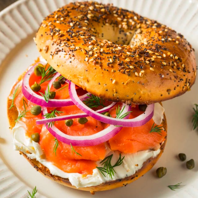SMOKED SALMON BAGEL.